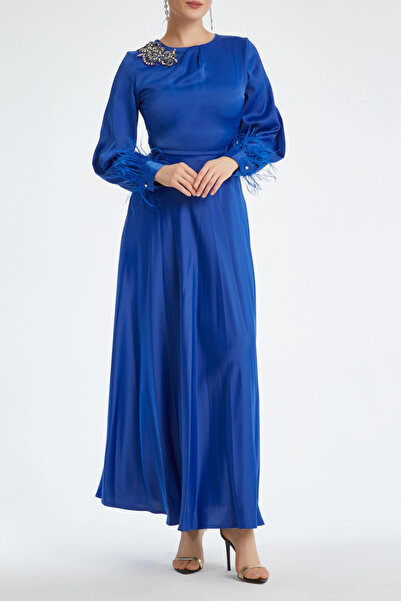 SERPİL A Kesim Çiçek Aplikeli Omuz İşlemeli ve Tüylü Kol Detaylı Saks Elbise 37212