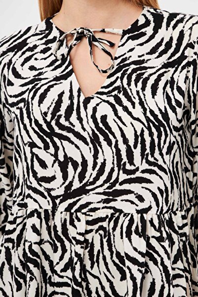 armonika Women's Black-White Collar Tie Detailed Drawstring Quarter Sleeve Blouse Arm-25K 001044