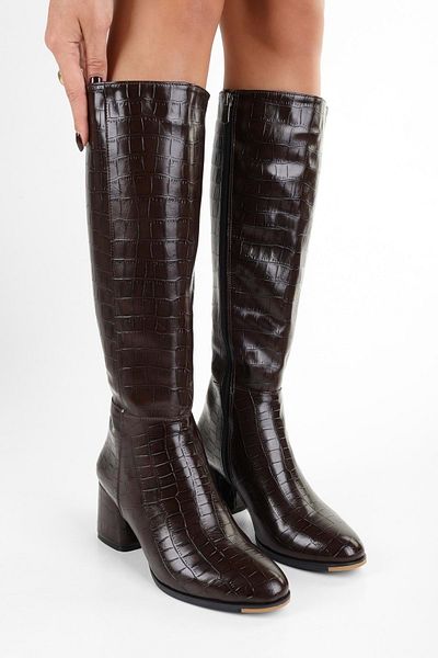 Shoeberry Kiella Braune Damenstiefel mit Krokodilabsatz