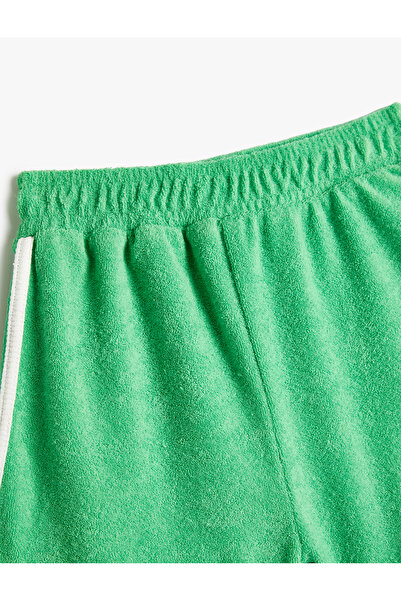 Koton Şort Havlu Kumaş Şerit Detaylı Beli Lastikli Pamuklu