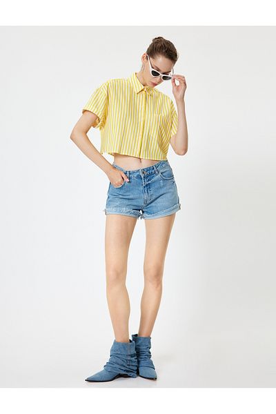 Koton Classic Collar Pocket Detailed Crop Shirt - Short Sleeve