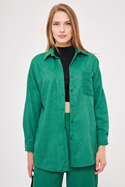 armonika Női sötétzöld túlméretezett vékony kordbársony ing zsebekkel ARM-24K001076