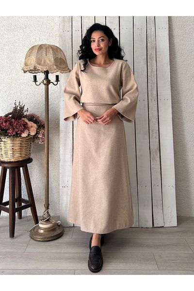KÜÇÜĞÜM BUTİK طقم تنورة بلوزة طويلة باللون البيج (BLUZ-SKIRT)