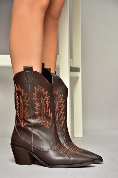 Fox Shoes T267655009 Kahverengi Kalın Topuklu Kadın Bot