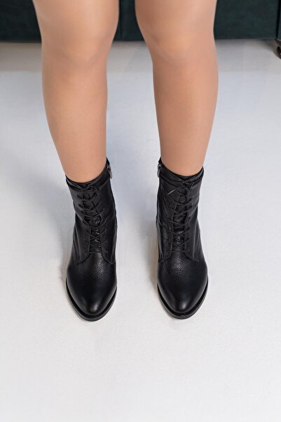 FSKOMBİN Rafael Black Genuine Leather Women's Short Heeled Boots