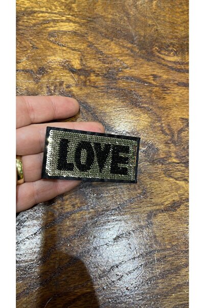 Gönülden Tasarım APLICAȚIE DE ARMĂ LOVE CU PAILLEȚE ALESTEȚI CU FIER DE FIER 7X3 CM