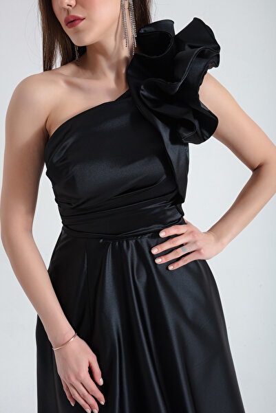 Lafaba Dámské černé dlouhé večerní šaty s volánem na jedno rameno