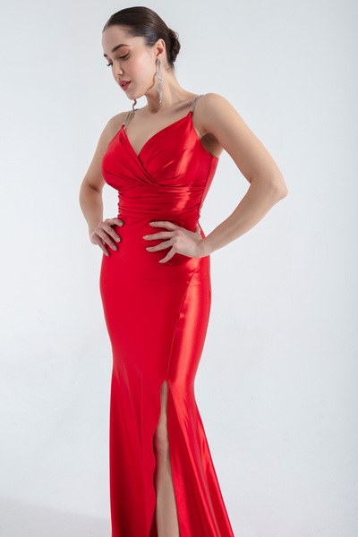 Lafaba Kadın Kırmızı Taş Askılı Uzun Abiye Elbise