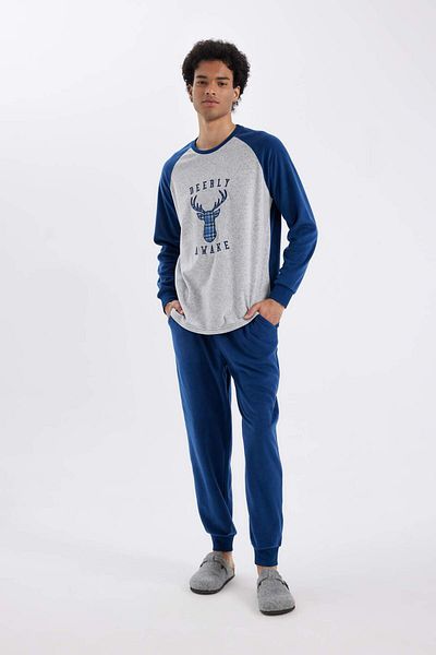 DeFacto Regular Fit Printed Fleece Pajamas Set - Long Sleeve Top and Bottom 3124553