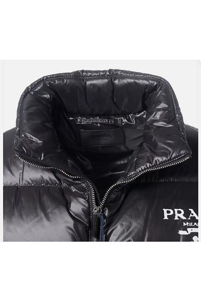 Prada Sport معطف منتفخ من النايلون مبطن