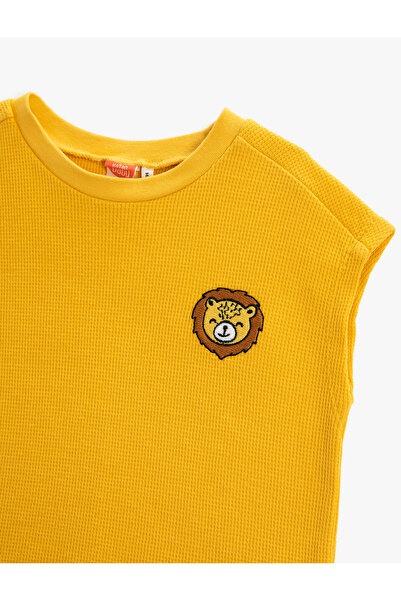 Koton Sleeveless T-Shirt Animal Print Detailed Textured Crew Neck