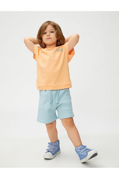 Koton Textured Shorts with Pockets and Tie Waist