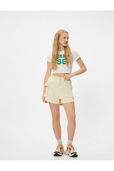 Koton Cargo Shorts with Pockets, Elastic Waist and Stopper Comfortable Fit Cotton