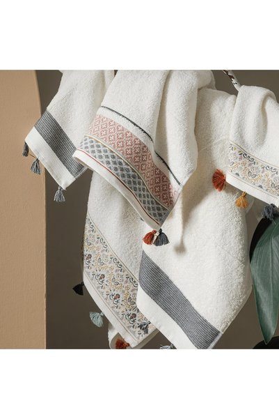 Mudo Home ARIA Tasseled Hand Towel 30x50