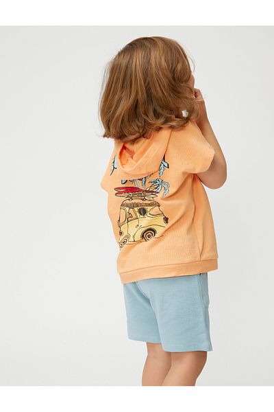 Koton Kapuzen-Sweatshirt aus Frottee mit kurzen Ärmeln und bedruckter Baumwolle auf der Rückseite