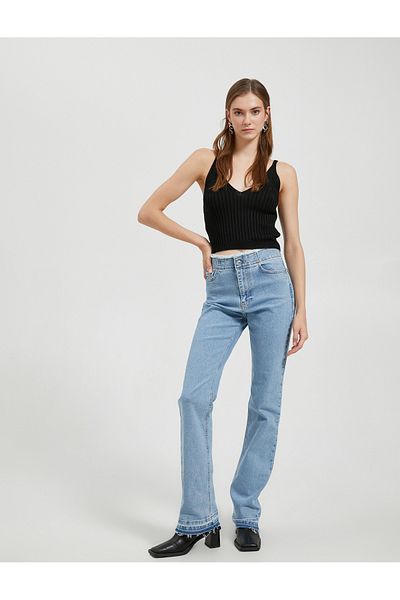 Koton Crop Knitwear Undershirt with Straps V-Neck