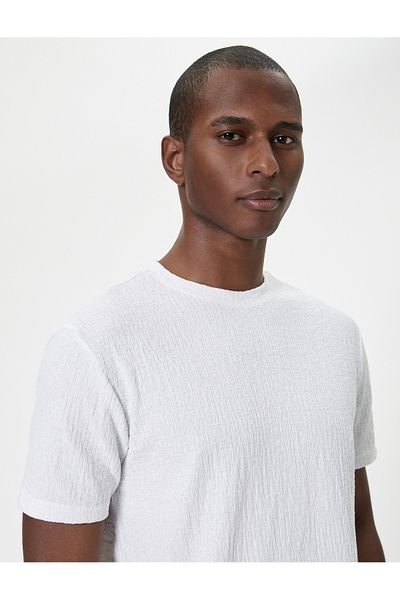 Koton Slim Fit T-shirt Crew Neck Short Sleeve Textured