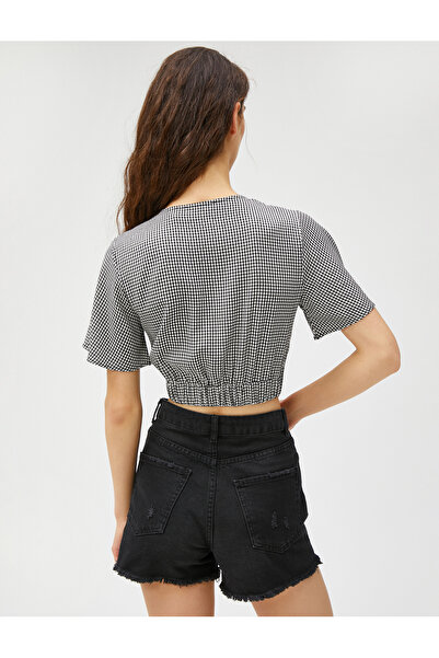 Koton Crop Bluz V Yaka Pencere Detaylı V Yaka