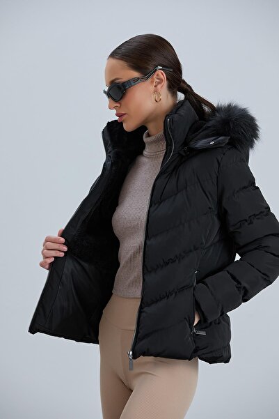 PIQUE Kadın Siyah Suni Kürklü Çıkabilir Kapüşonlu Şişme Mont Beste Kadın Şişme Mont