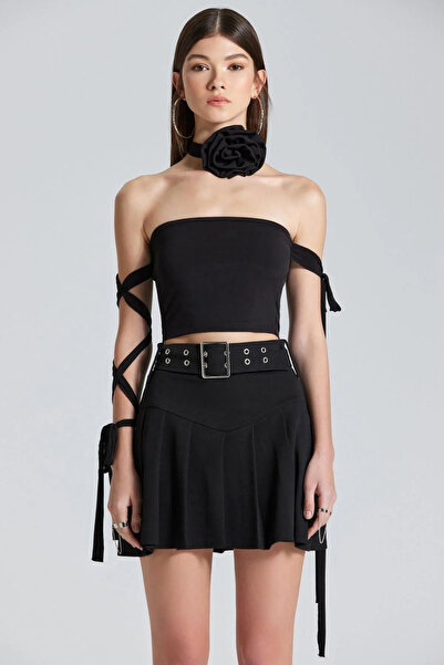 World Fashion Trends WFT2412 Μαύρο στράπλες περικοπή με λεπτομέρεια τριαντάφυ...