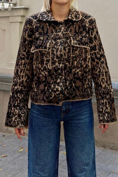 Swist Brown Mix Leopard Covered Polo Collar Buttoned Women's Knitwear Crop Jacket