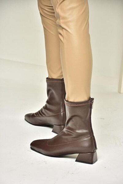 Fox Shoes T 642749009 Brązowe Elastyczne Buty Damskie - Wygodne i Stylowe