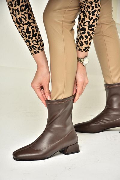 Fox Shoes T 642749009   Braune Stretch-Damenstiefel – bequem und stilvoll