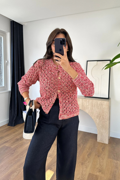 BİRCANÇİL Cardigan cu nasturi Junas roz auriu