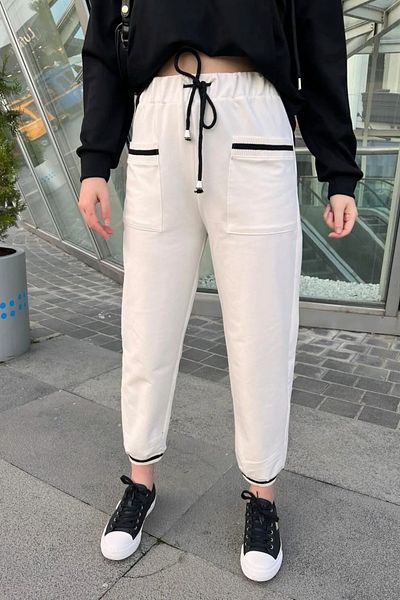 Qaju Black Trousers with Pockets and Legs Knitwear Detail