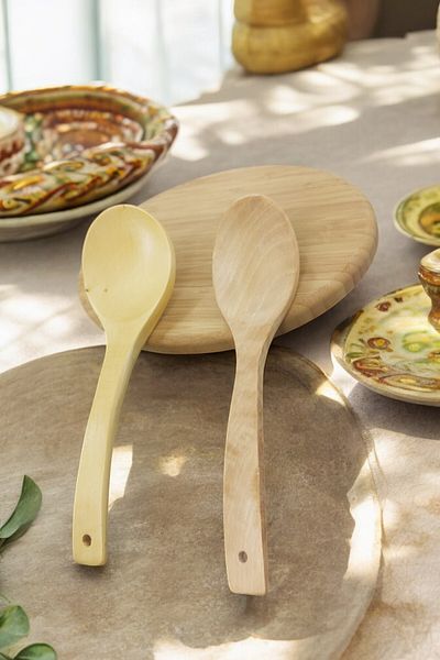 küche haus السلع المحلية الطبيعية المصنوعة يدويًا - ملعقة أرز خشبية ومغرفة