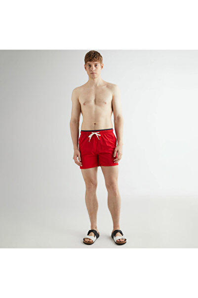 Gant Erkek Kırmızı Regular Fit Mayo Şort