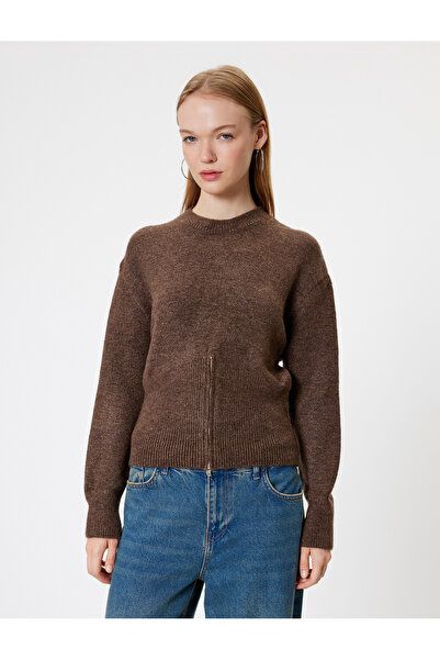 Koton Суичър с дълги ръкави и кръгла яка с цип и мека текстура