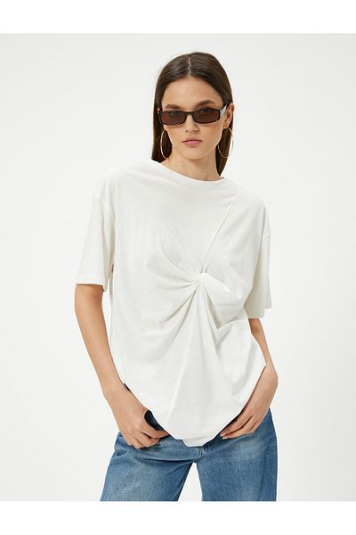 Koton Rundhalsausschnitt, lange bequeme Passform – Kurzarm-T-Shirt mit Knotendetail