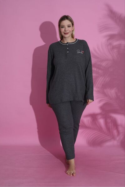 Temporium Women's Winter Smoked Large Size Collar Buttoned Long Sleeve Interlock Pajamas Set