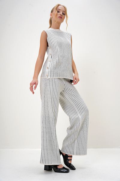 Trend Alaçatı Stili Cream Colored Women's Blouse and Palazzo Pants Set - Half Turtleneck, Buttoned Side Detail, Alc-X13010