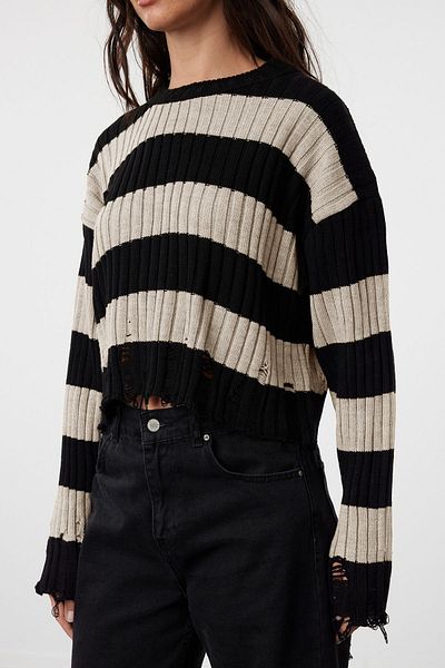 Kolekcia Trendyol Čierny Crop Wide Fit pruhovaný pletený sveter TWOAW24KZ00905