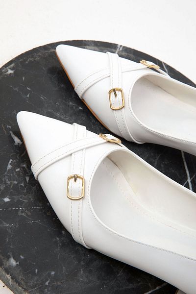 SOHO 19572 Modell Weiße klassische Damenschuhe mit Absatz