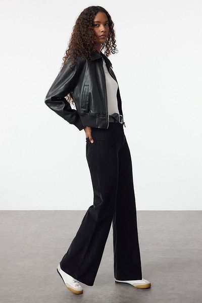 Trendyol Collection Straight Cut Black Velvet Trousers - Twoaw25Pl00104