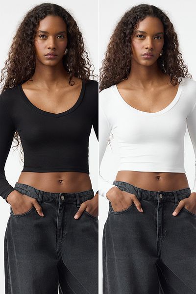 Trendyol Collection Pack of 2 Black and Ecru Colored Body-Fitted Blouse - Twoaw25Bz00306
