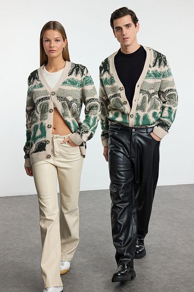 Trendyol Collection Herren Strickjacke mit V-Ausschnitt und Blumenmuster - MintFl Tmnaw25hi00004