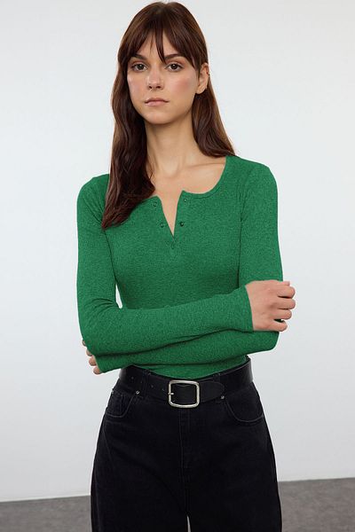 Trendyol Collection Σμαραγδένια πράσινη ελαστική πλεκτή μπλούζα TWOAW25BZ00080