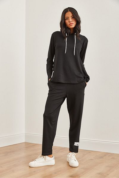 Olalook Schwarzes Damen-Trainingsanzug-Set mit Crest-Detail unten oben ETKM- 0000074