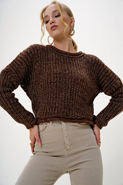 Trend Alaçatı Stili Női barna nyakú kötöttáru Crop vastag pulóver ALC-X13135