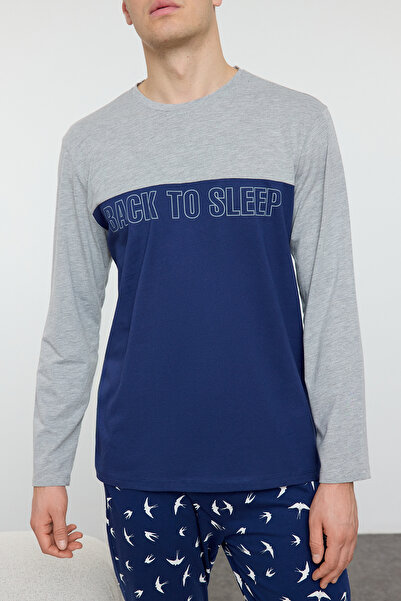 Trendyol Collection Sötétkék színű, paneles, normál szabású férfi kötött pizsama szett - Tmnaw25pt00039