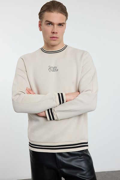 Trendyol Collection Εκρού πλεκτά μπλουζάκια εμπριμέ φούτερ - κανονικής κοπής TMNAW25SW00108