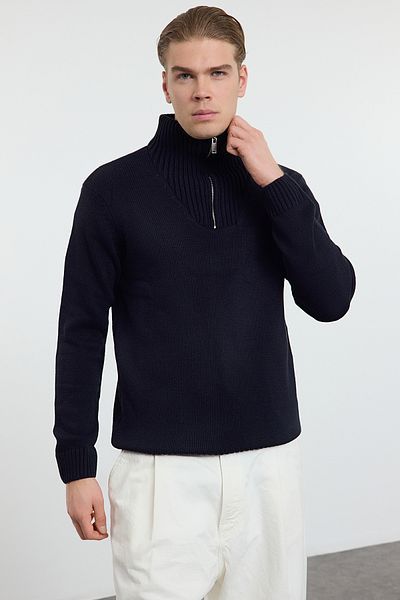 Trendyol Collection Marineblauer, einfarbiger Strickpullover – halber Rollkragen, lässig TMNAW25KZ00008