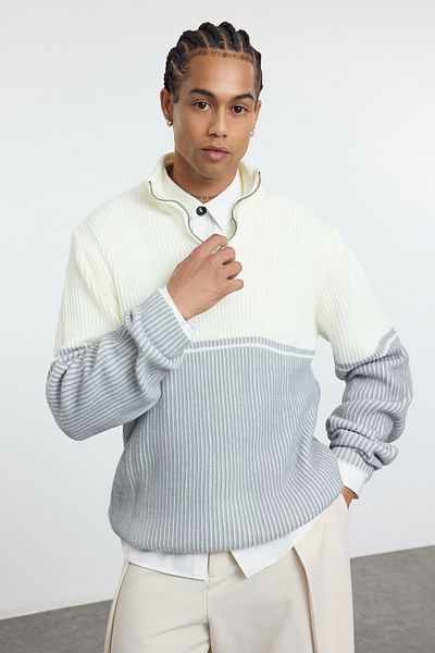 Trendyol Collection Πέτρινο κανονικό μισό ζιβάγκο πουλόβερ με μπλοκ χρώματος TMNAW25KZ00006