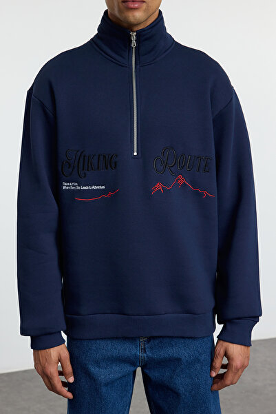 Trendyol Collection Indigo vyšívaná oversize mikina – fleece, stojáček, zip Tmnaw25Sw00073