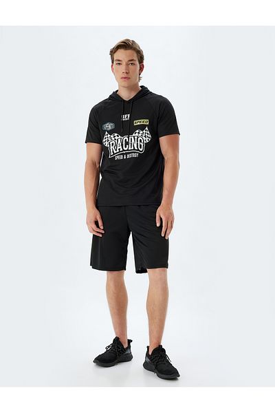 Koton Übergroßes Sport-T-Shirt mit Kapuze und Slogan – kurzärmlig