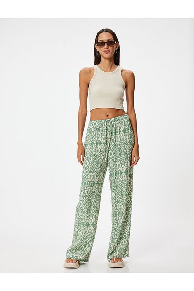 Koton Sommerhose mit ethnischem Muster – Taille mit Schnürung, gerades Bein